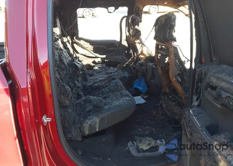 2024 GMC Sierra 1500 2Wd Short Box Slt z USA, uszkodzony, nr VIN 3GTPHDED0RG306232